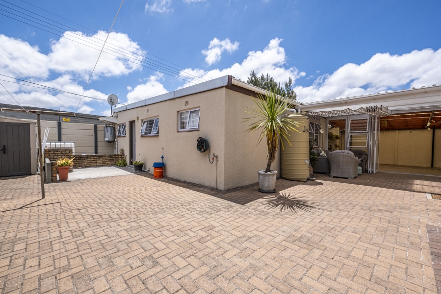 4 Bedroom Property for Sale in Surrey Estate Western Cape